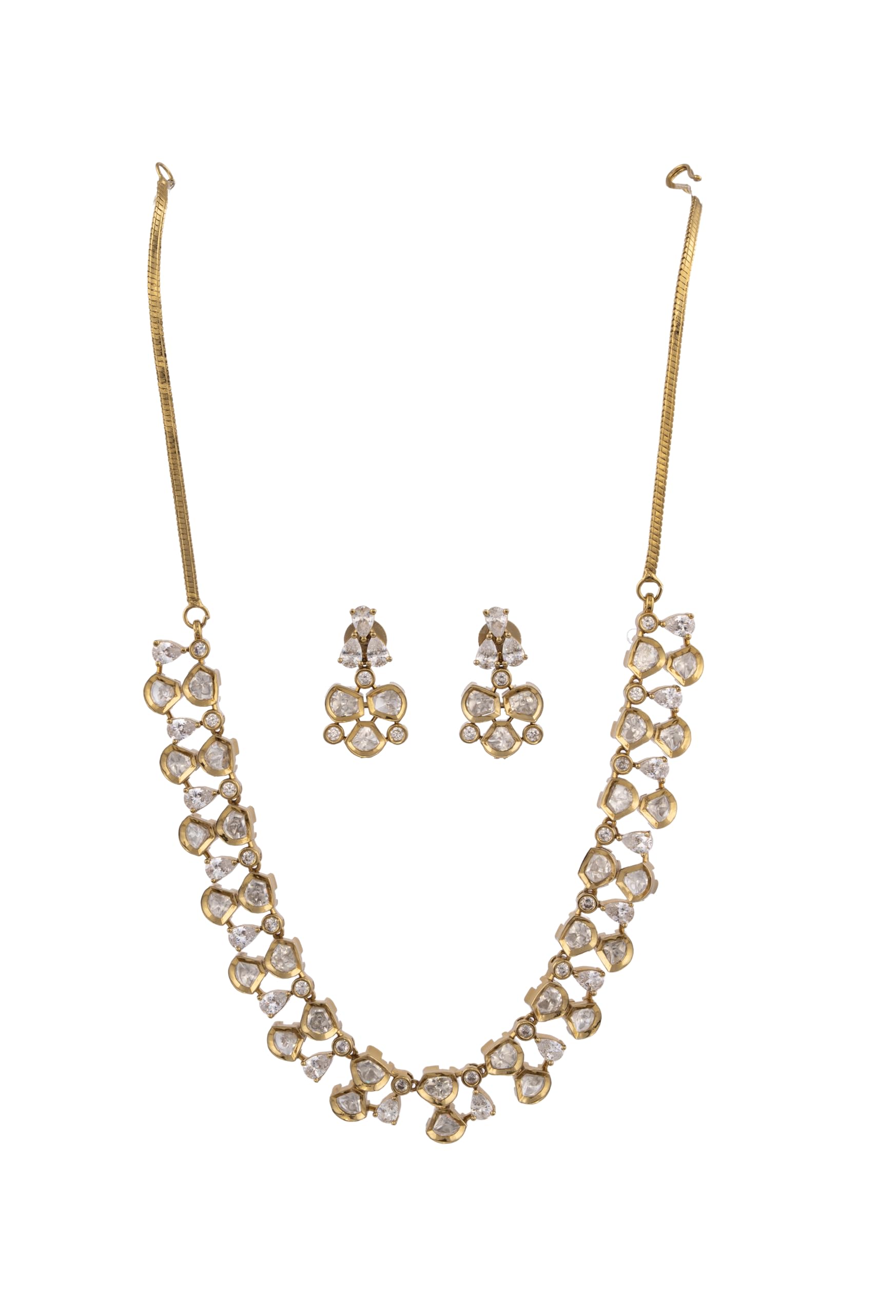 KAYRAH Women Green Brass Material Crafted Kundan Stone Studed Necklace with Earrings with Matching Earrings with Matching Earrings