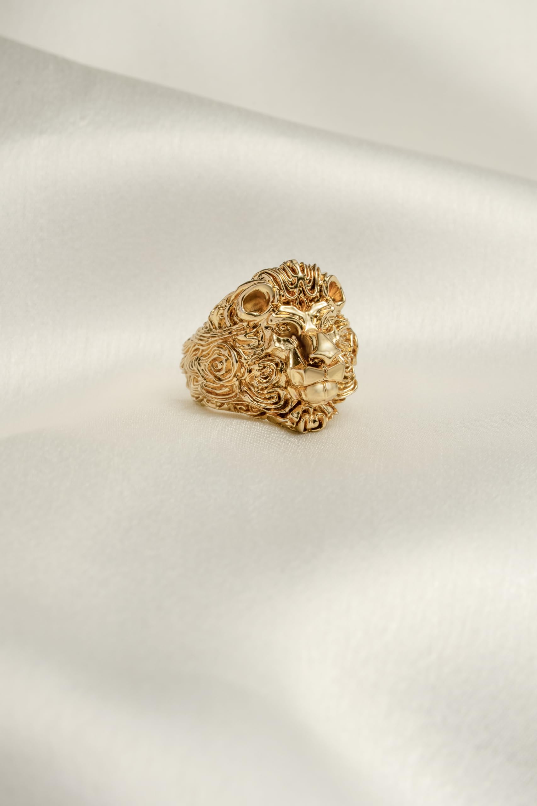 KAYRAH Brass Material Topaz Stone Stud Ring for Women and Girls for Every Occassion (Gold )