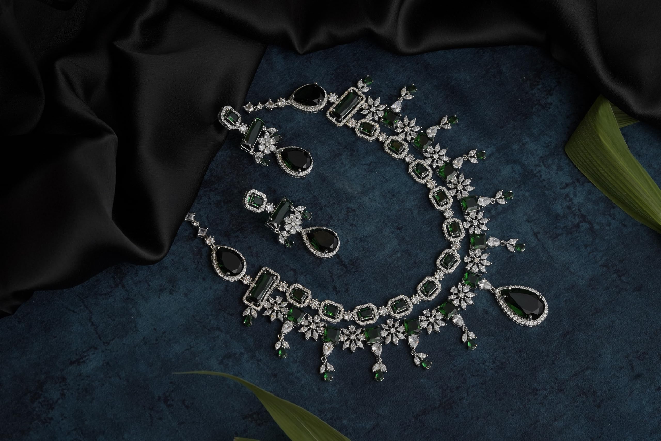 KAYRAH Kundan Necklace Set for Women Stylish with Matching Earrings with Matching Earrings