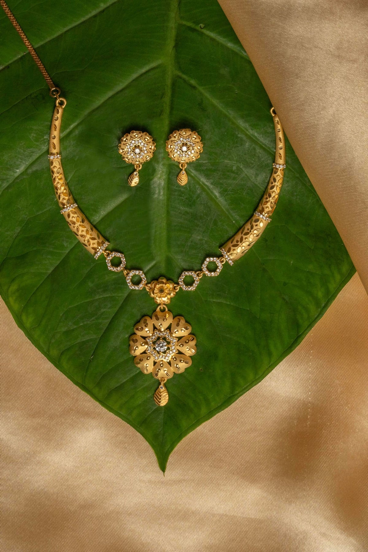 KAYRAH Gold Plated Traditional Necklace Set for Women with Matching Earrings with Matching Earrings
