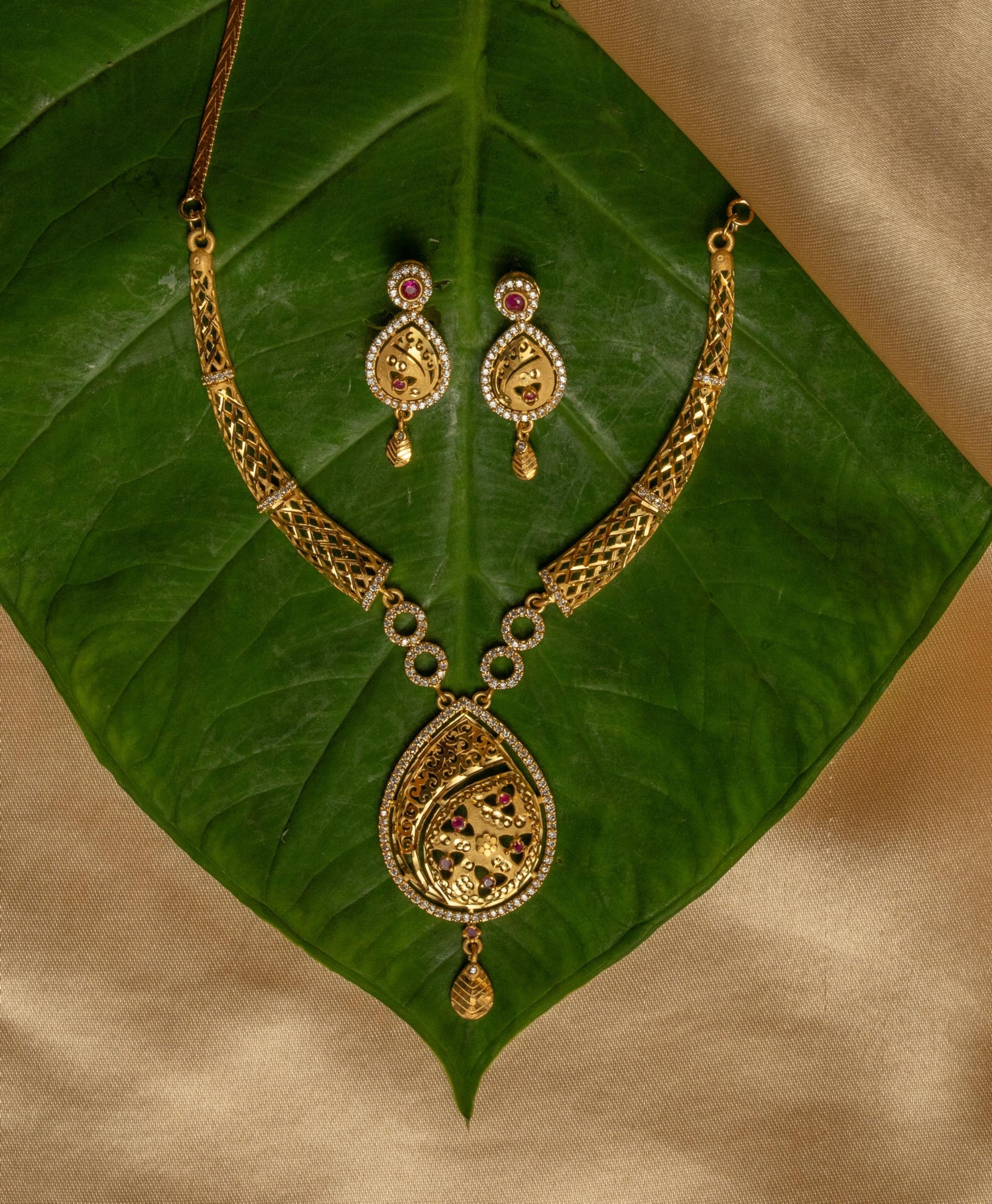 KAYRAH Gold Plated Traditional Necklace Set for Women with Matching Earrings with Matching Earrings