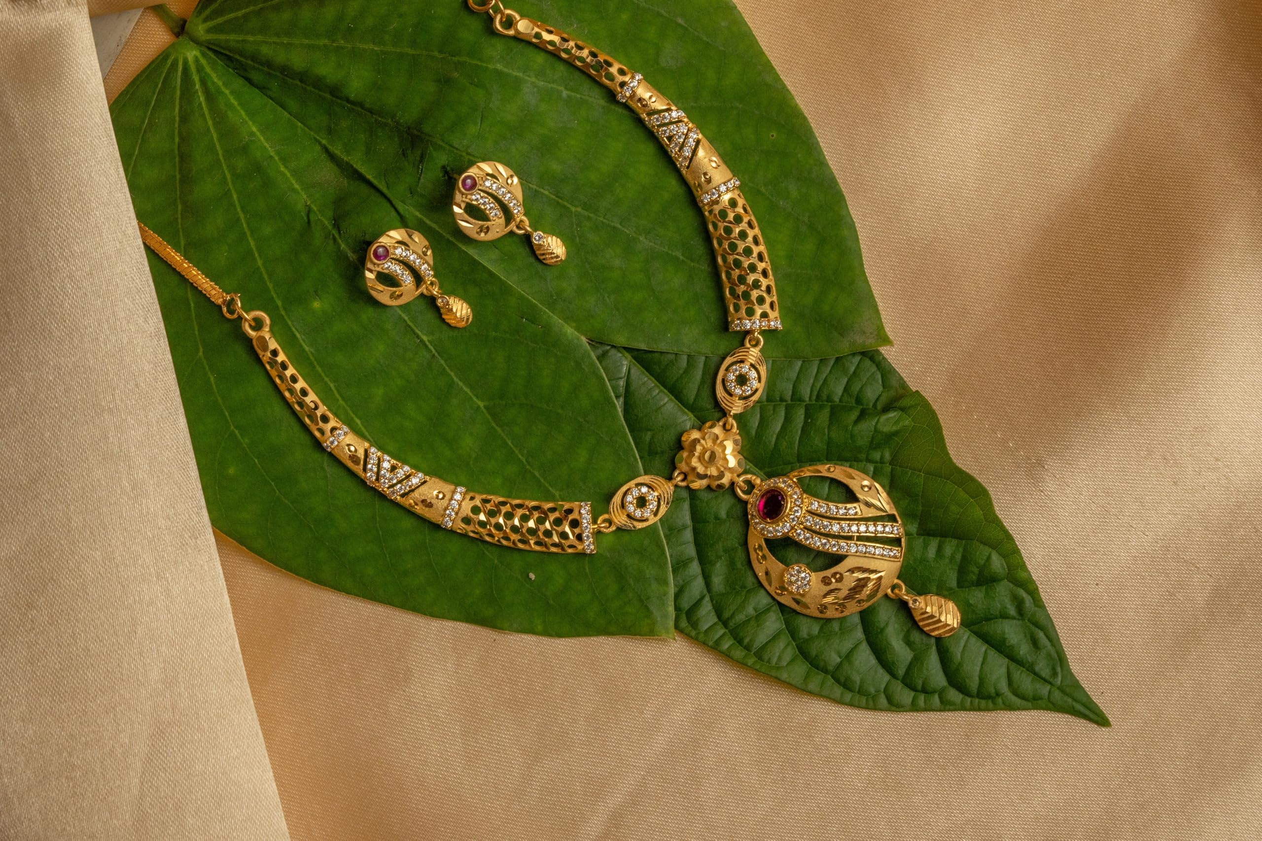 KAYRAH Gold Plated Pendant Necklace Set for Women with Matching Earrings with Matching Earrings