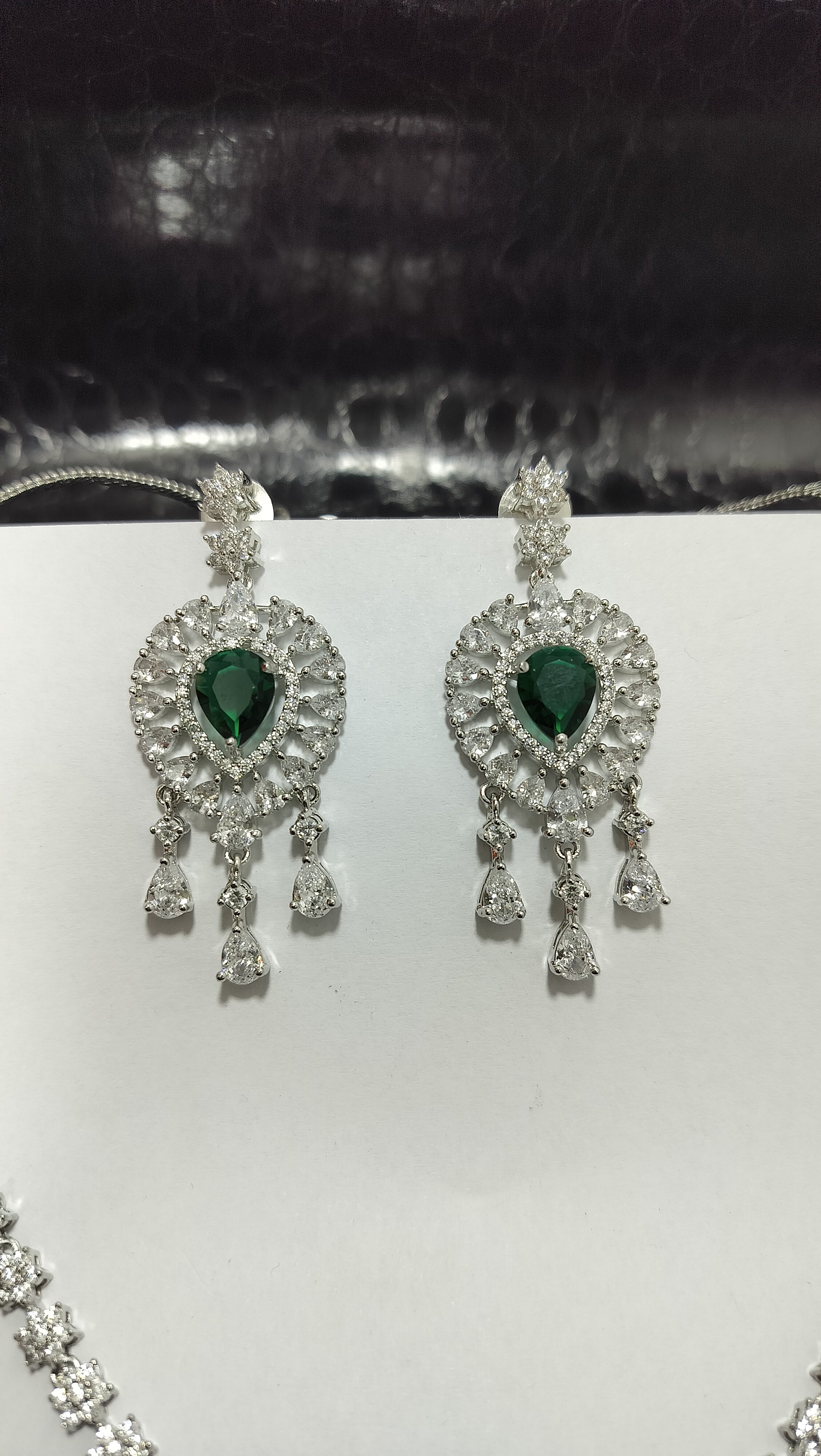 Kayrah Silver-Tone Green Stone Necklace Set